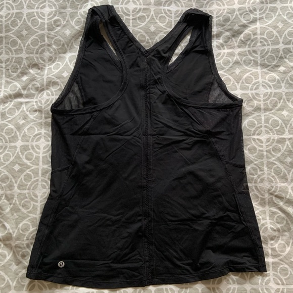 Lululemon Embodiment Tank size 8 - Picture 3 of 3